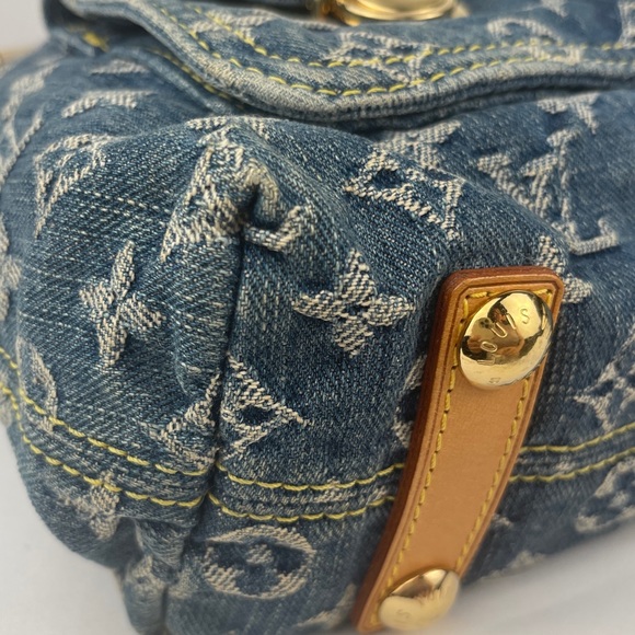 LOUIS VUITTON DENIM BAGGY GM SHOULDER BAG - Picture 8 of 13